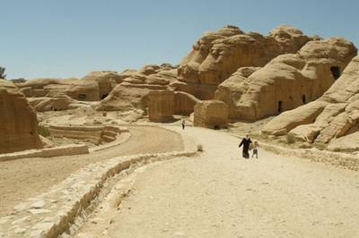 entrance-to-petra